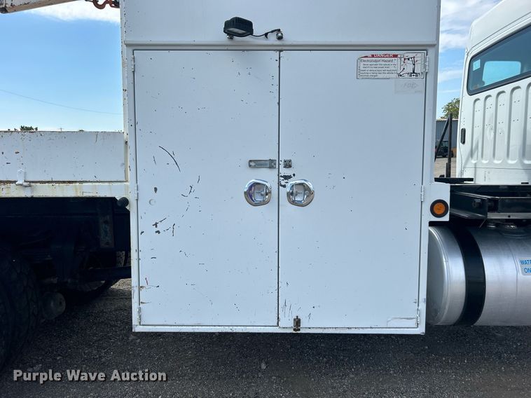 image for item EG1067 2007 Freightliner  Business Class M2 Crew Cab utility / service truck