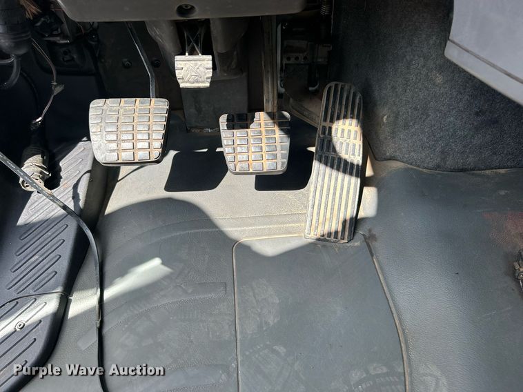 image for item EG1067 2007 Freightliner  Business Class M2 Crew Cab utility / service truck