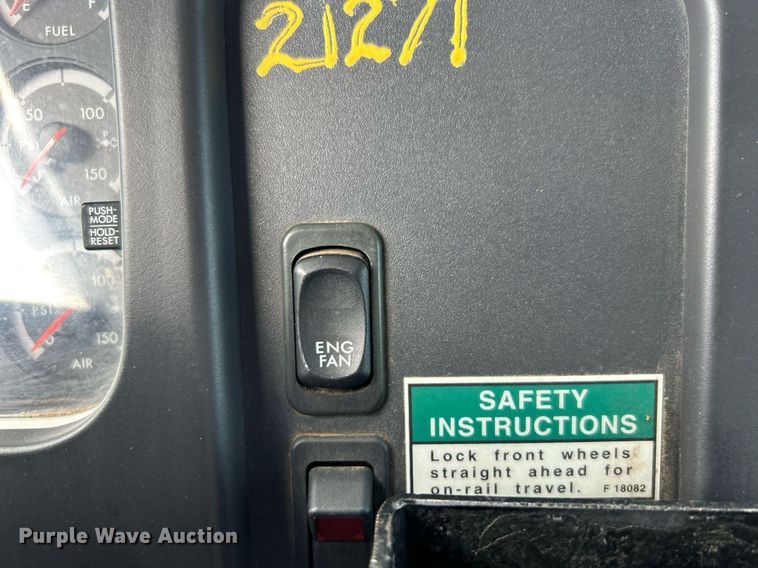 image for item EG1067 2007 Freightliner  Business Class M2 Crew Cab utility / service truck