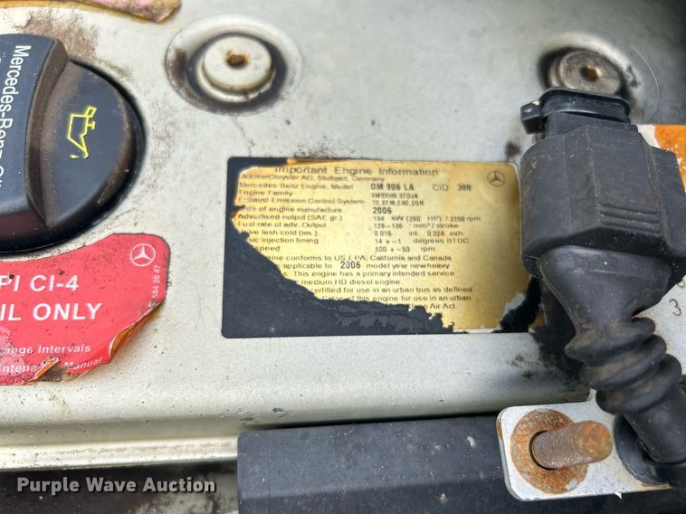 image for item EG1067 2007 Freightliner  Business Class M2 Crew Cab utility / service truck