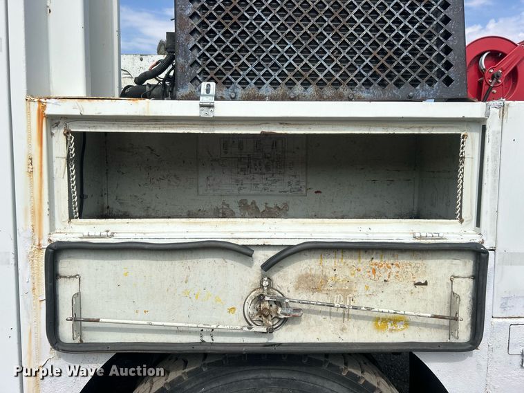 image for item EG1146 2012 Freightliner  Business Class M2 Crew Cab utility / service truck