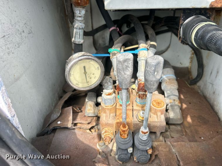 image for item EG1146 2012 Freightliner  Business Class M2 Crew Cab utility / service truck