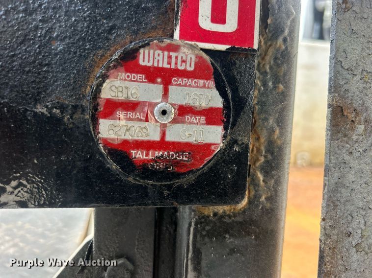 image for item EG1146 2012 Freightliner  Business Class M2 Crew Cab utility / service truck