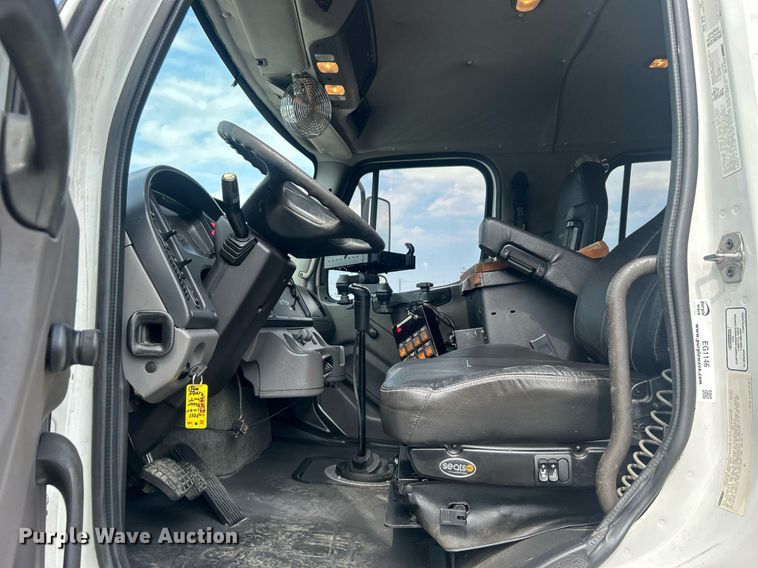 image for item EG1146 2012 Freightliner  Business Class M2 Crew Cab utility / service truck