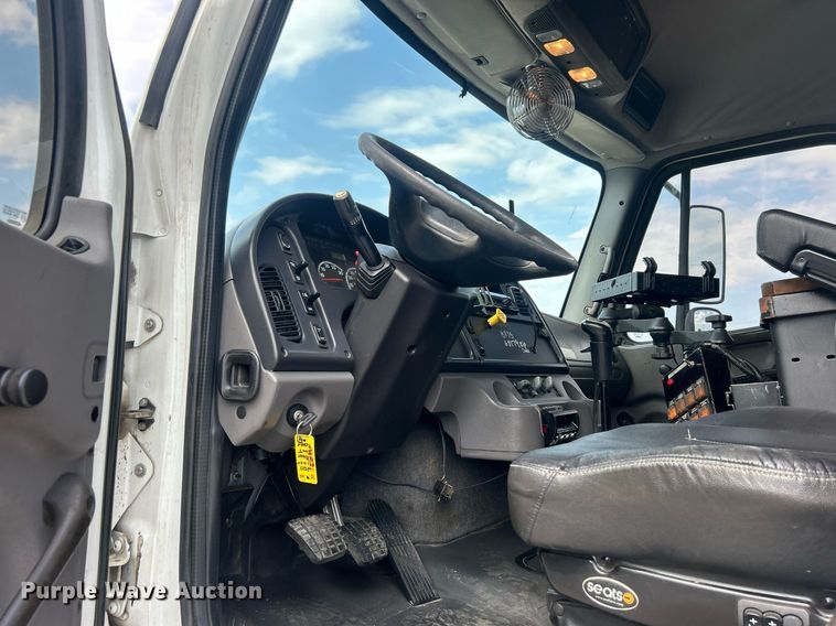 image for item EG1146 2012 Freightliner  Business Class M2 Crew Cab utility / service truck