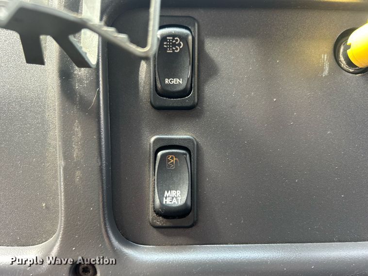 image for item EG1146 2012 Freightliner  Business Class M2 Crew Cab utility / service truck