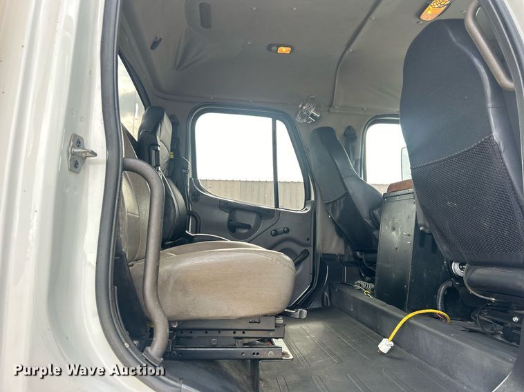 image for item EG1146 2012 Freightliner  Business Class M2 Crew Cab utility / service truck