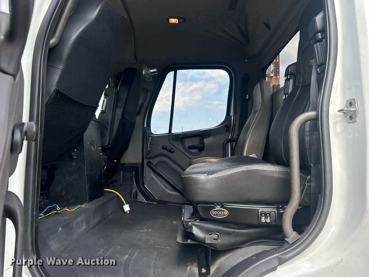 image for item EG1146 2012 Freightliner  Business Class M2 Crew Cab utility / service truck