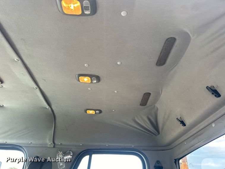 image for item EG1146 2012 Freightliner  Business Class M2 Crew Cab utility / service truck