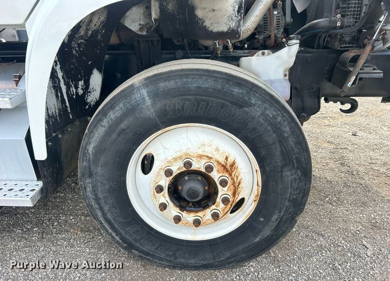 image for item EG1146 2012 Freightliner  Business Class M2 Crew Cab utility / service truck