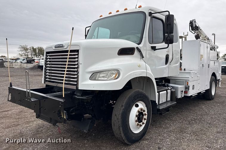 image for item EG2252 2013 Freightliner Business Class M2 Crew Cab utility / service truck