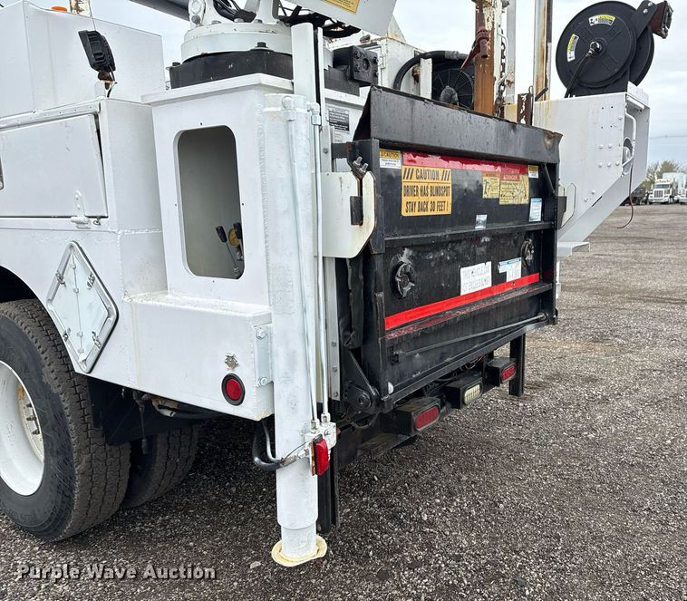 image for item EG2252 2013 Freightliner Business Class M2 Crew Cab utility / service truck