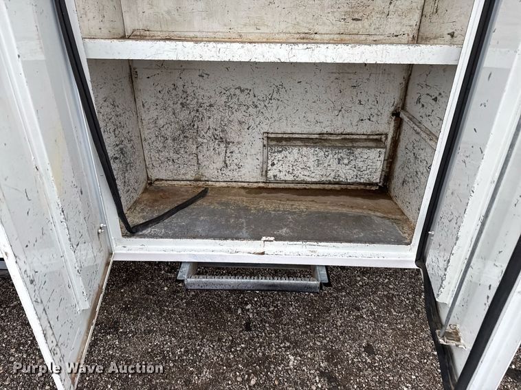 image for item EG2252 2013 Freightliner Business Class M2 Crew Cab utility / service truck