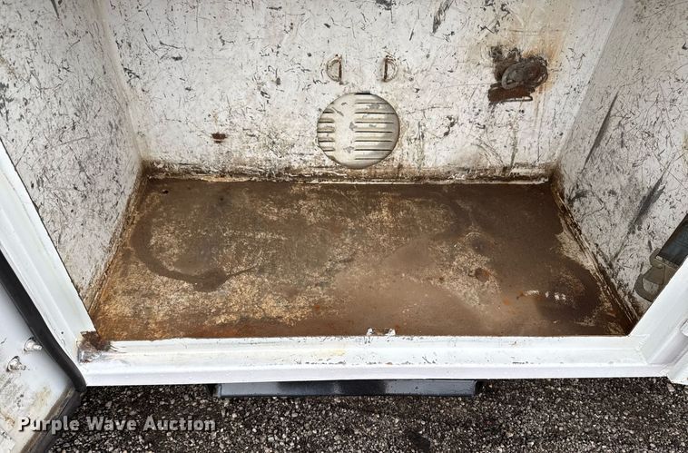 image for item EG2252 2013 Freightliner Business Class M2 Crew Cab utility / service truck