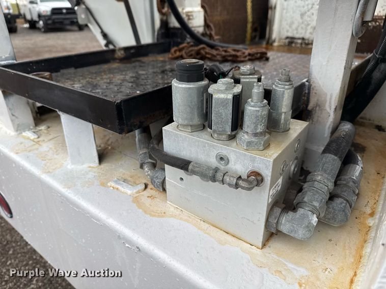 image for item EG2252 2013 Freightliner Business Class M2 Crew Cab utility / service truck