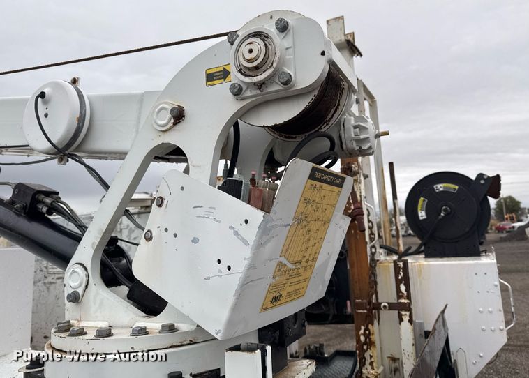 image for item EG2252 2013 Freightliner Business Class M2 Crew Cab utility / service truck