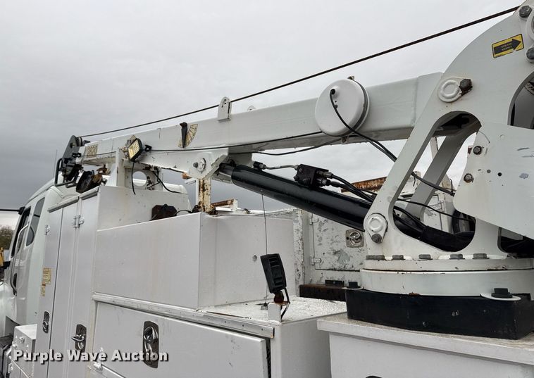 image for item EG2252 2013 Freightliner Business Class M2 Crew Cab utility / service truck