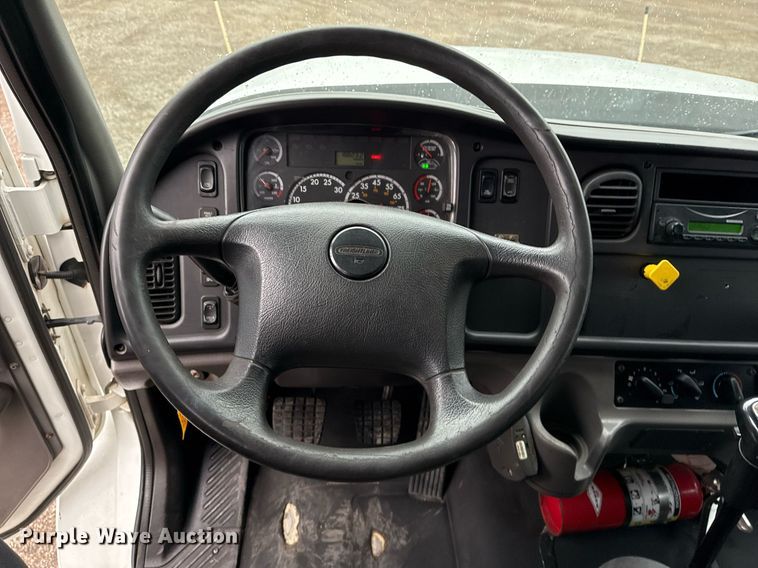 image for item EG2252 2013 Freightliner Business Class M2 Crew Cab utility / service truck