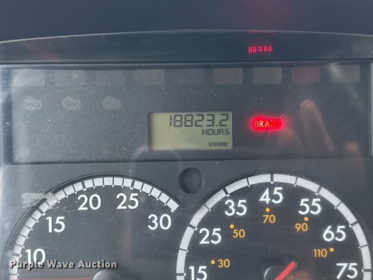 image for item EG2252 2013 Freightliner Business Class M2 Crew Cab utility / service truck