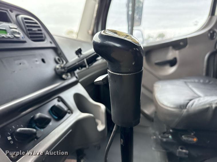 image for item EG2252 2013 Freightliner Business Class M2 Crew Cab utility / service truck