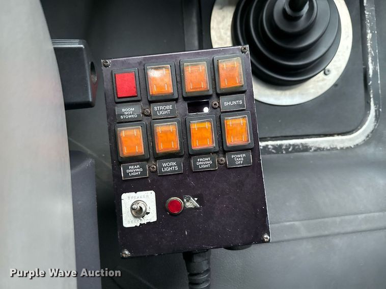 image for item EG2252 2013 Freightliner Business Class M2 Crew Cab utility / service truck