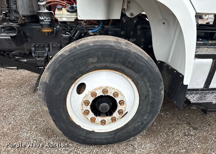 image for item EG2252 2013 Freightliner Business Class M2 Crew Cab utility / service truck