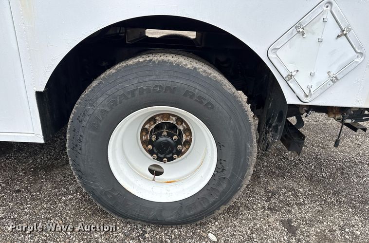 image for item EG2252 2013 Freightliner Business Class M2 Crew Cab utility / service truck