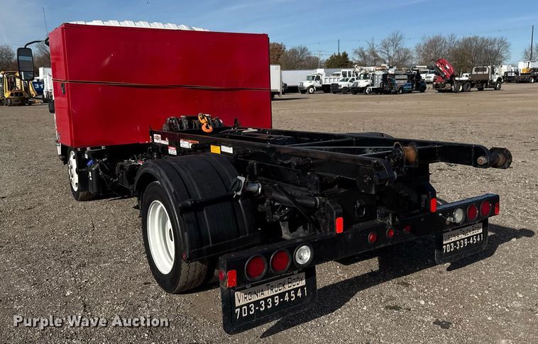 image for item EG2353 2016 Isuzu NPR roll-off container truck