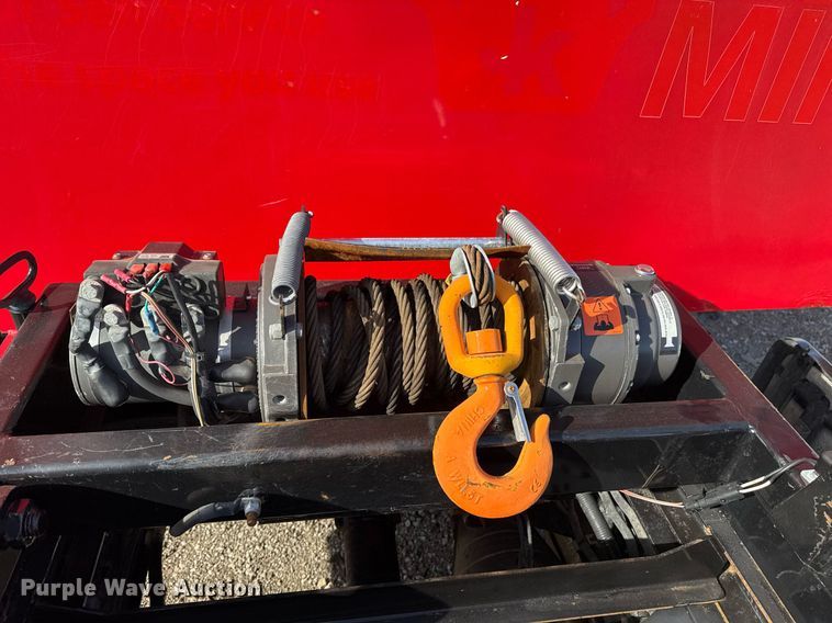 image for item EG2353 2016 Isuzu NPR roll-off container truck