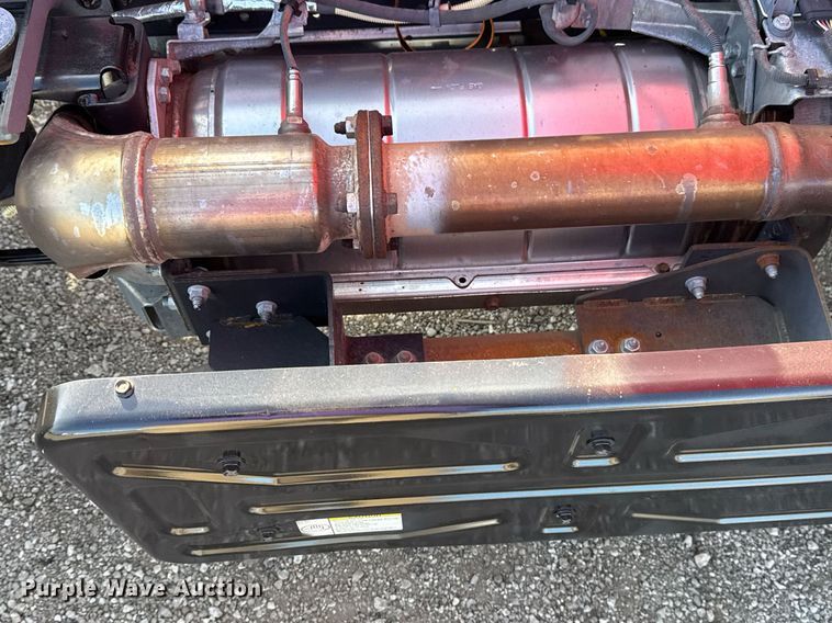 image for item EG2353 2016 Isuzu NPR roll-off container truck