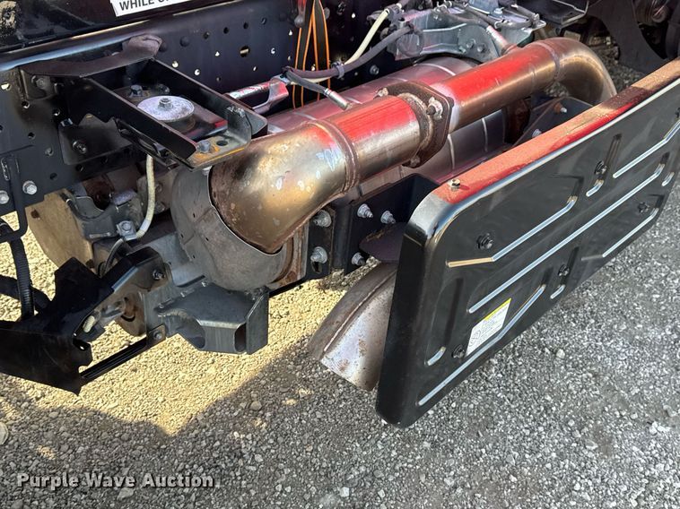 image for item EG2353 2016 Isuzu NPR roll-off container truck