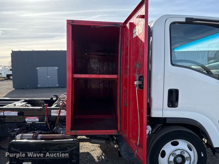 image for item EG2353 2016 Isuzu NPR roll-off container truck