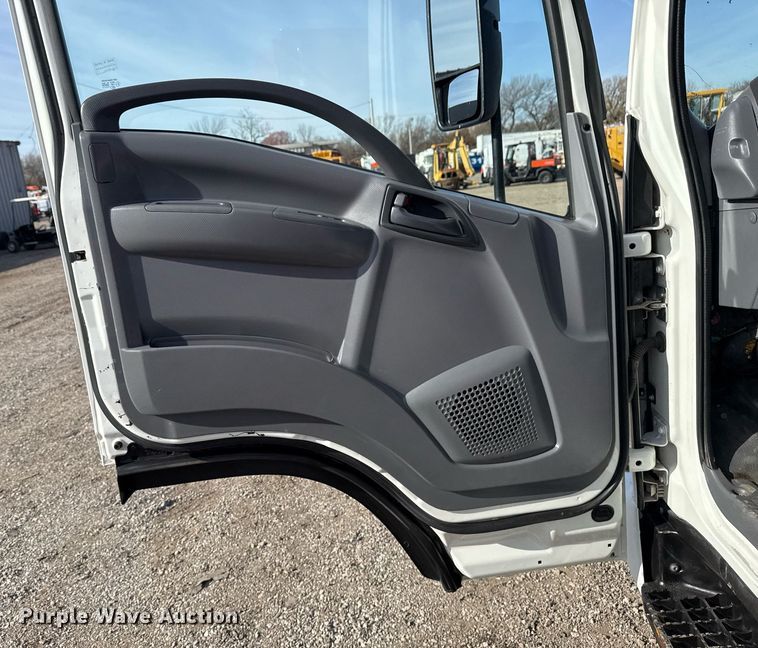 image for item EG2353 2016 Isuzu NPR roll-off container truck