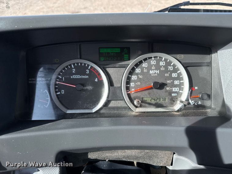 image for item EG2353 2016 Isuzu NPR roll-off container truck