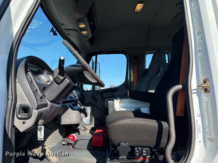 image for item EG2402 2007 Freightliner  Business Class M2 Ext. Cab crane truck