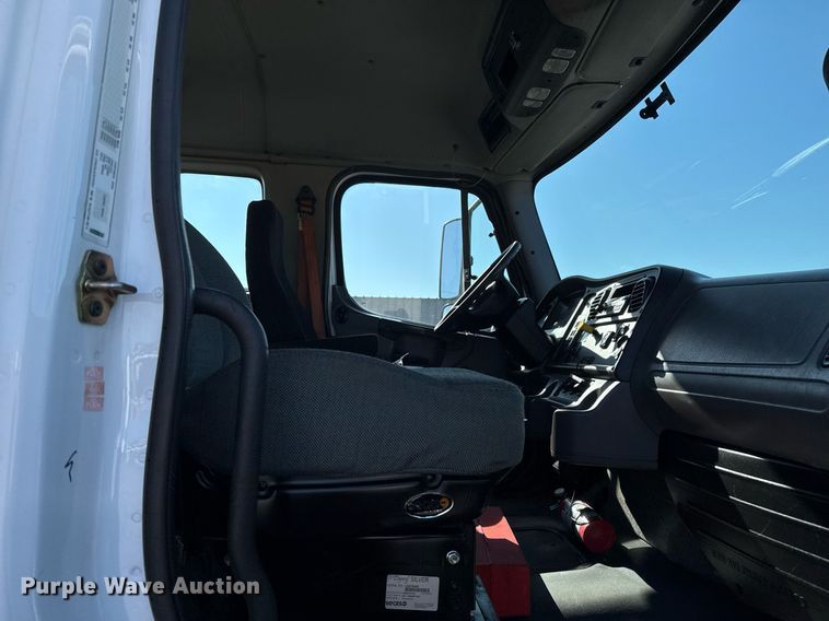 image for item EG2402 2007 Freightliner  Business Class M2 Ext. Cab crane truck