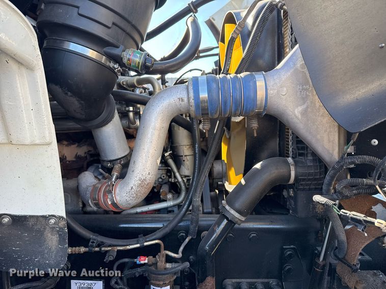 image for item EG2402 2007 Freightliner  Business Class M2 Ext. Cab crane truck