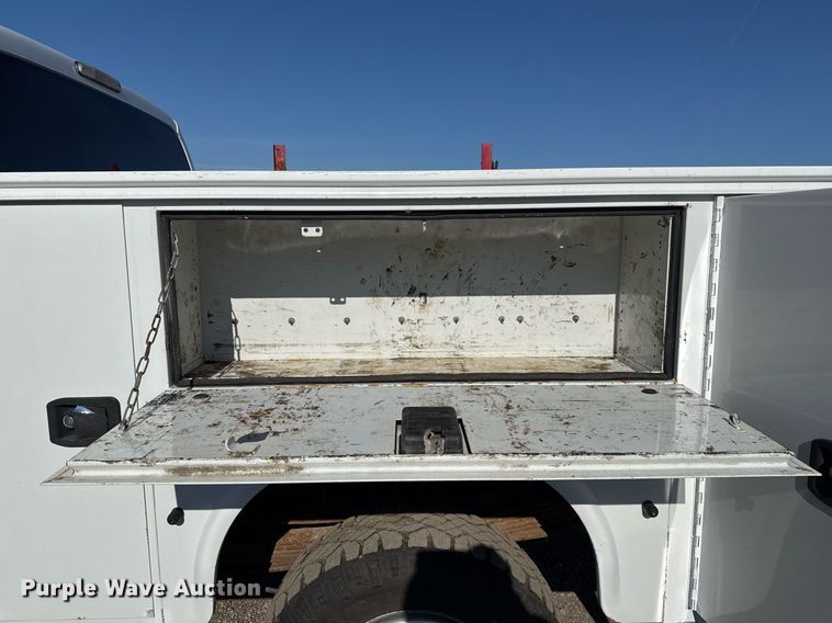 image for item EG2404 2015 Ford F350 Super Duty SuperCab utility bed pickup truck