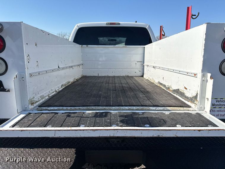 image for item EG2404 2015 Ford F350 Super Duty SuperCab utility bed pickup truck