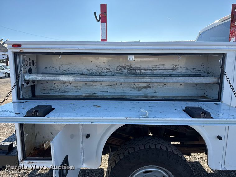 image for item EG2404 2015 Ford F350 Super Duty SuperCab utility bed pickup truck