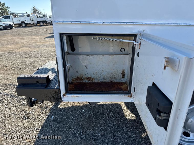 image for item EG2404 2015 Ford F350 Super Duty SuperCab utility bed pickup truck