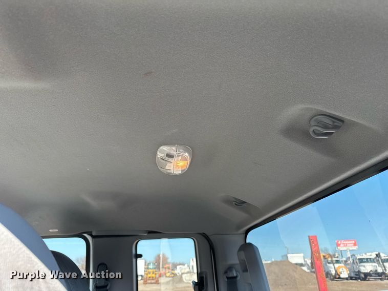 image for item EG2404 2015 Ford F350 Super Duty SuperCab utility bed pickup truck