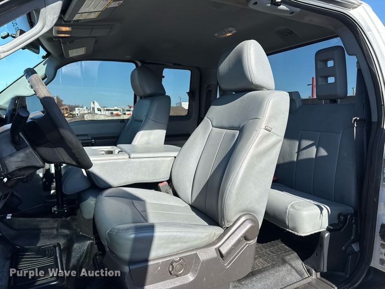 image for item EG2404 2015 Ford F350 Super Duty SuperCab utility bed pickup truck