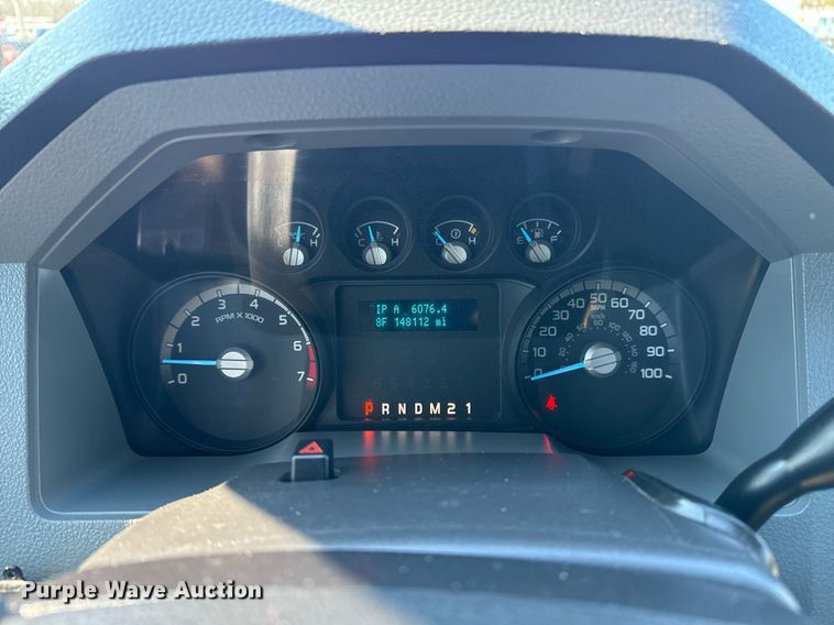 image for item EG2404 2015 Ford F350 Super Duty SuperCab utility bed pickup truck