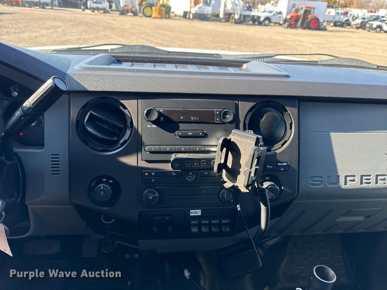 image for item EG2404 2015 Ford F350 Super Duty SuperCab utility bed pickup truck