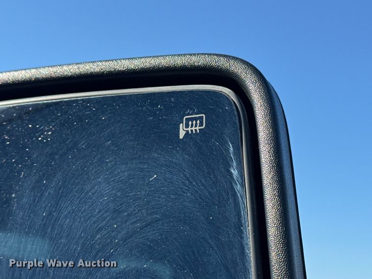 image for item EG2404 2015 Ford F350 Super Duty SuperCab utility bed pickup truck