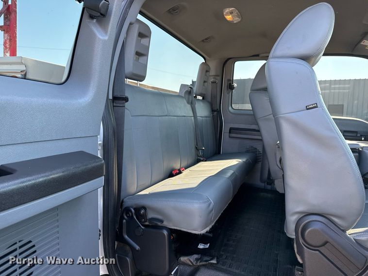 image for item EG2404 2015 Ford F350 Super Duty SuperCab utility bed pickup truck