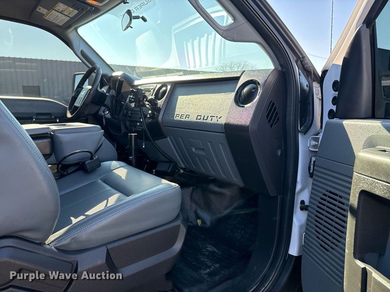 image for item EG2404 2015 Ford F350 Super Duty SuperCab utility bed pickup truck