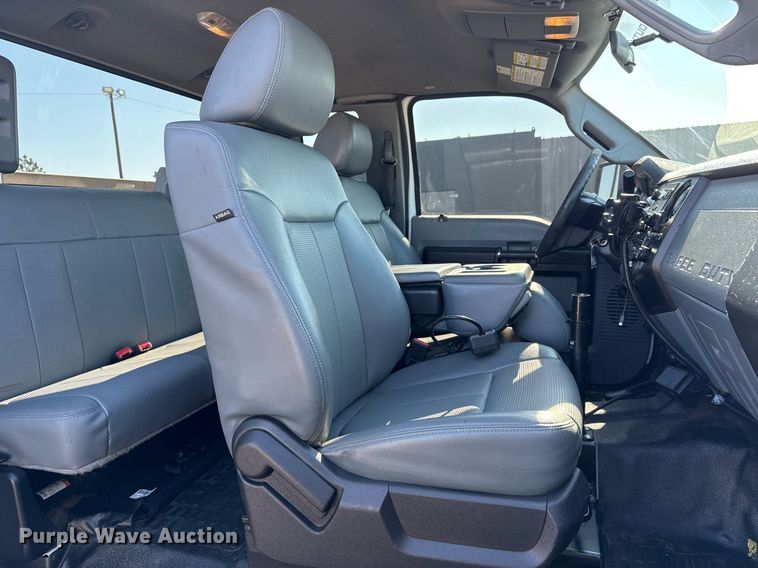 image for item EG2404 2015 Ford F350 Super Duty SuperCab utility bed pickup truck