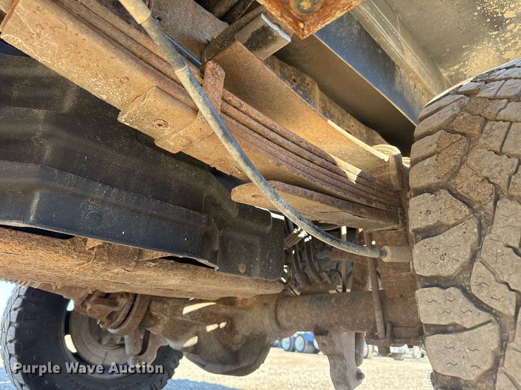 image for item EG2404 2015 Ford F350 Super Duty SuperCab utility bed pickup truck